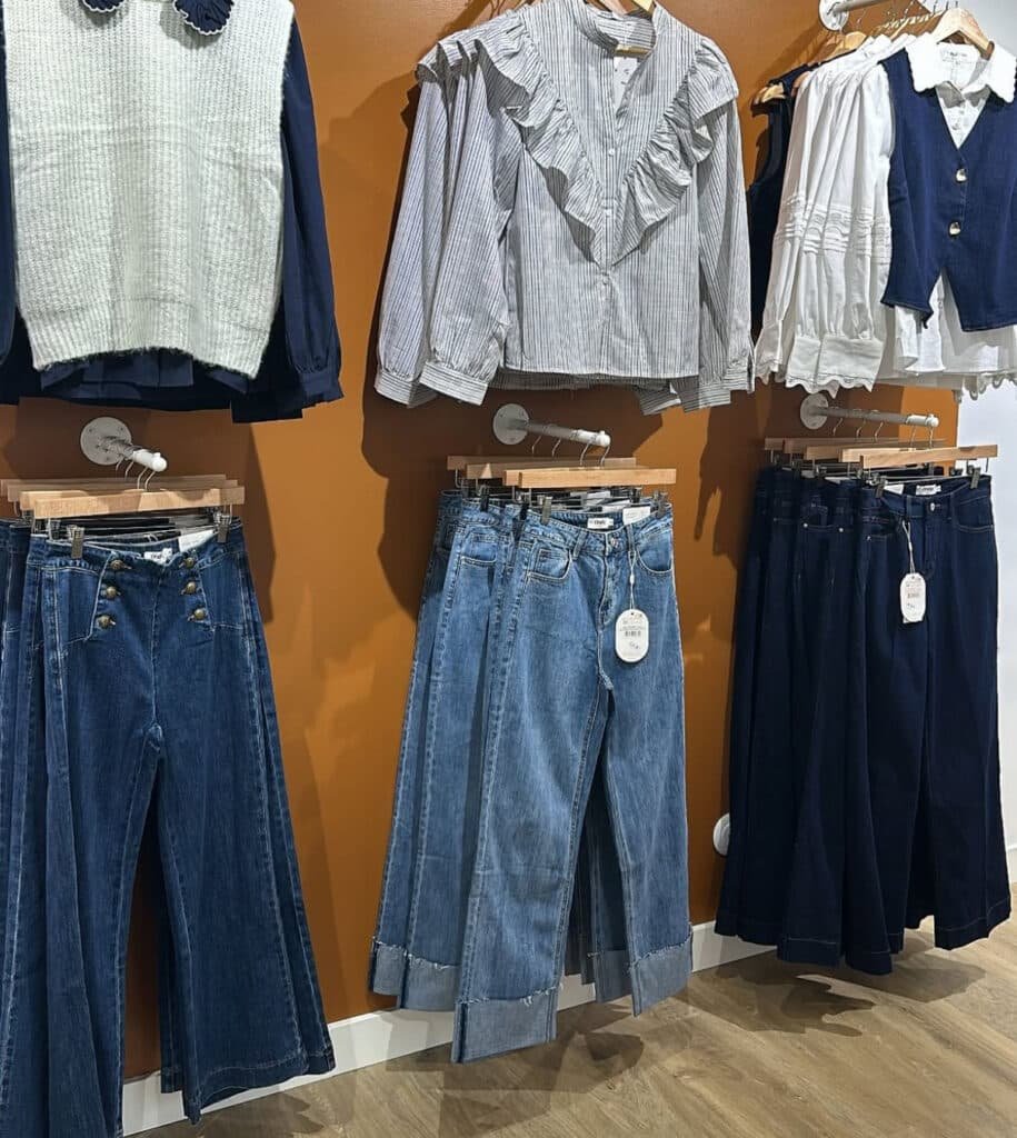 Quel mix de pièces tendance et éco-responsables privilégier pour rester stylée sans surconsommer en 2025 ?